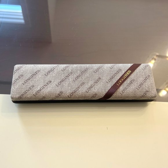 Longines Swiss Brand Logo Watch Case! - Picture 12 of 13